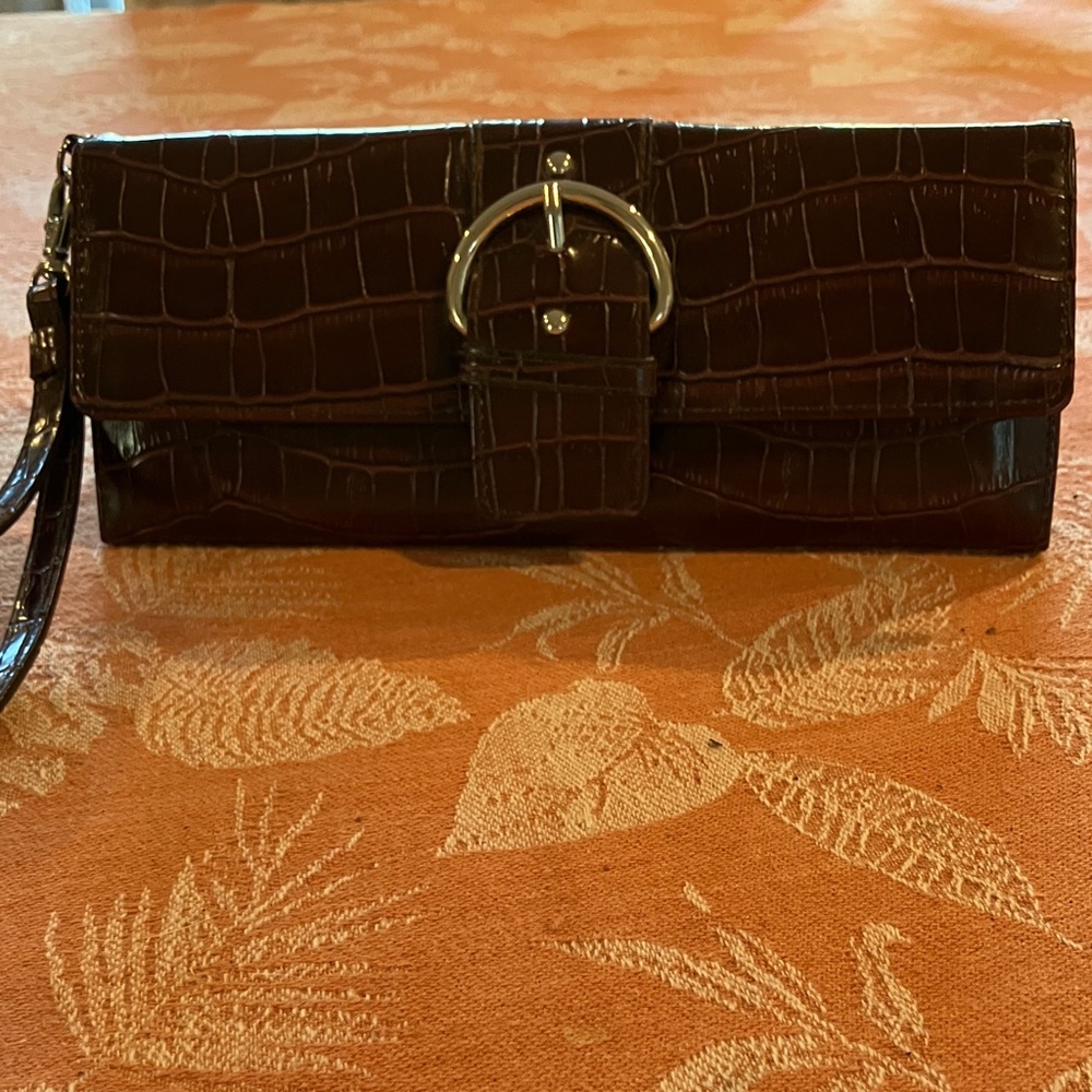 Croc-Embossed Patent Leather Wristlet Clutch - Dark Brown